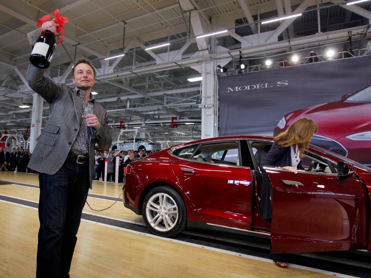 1487246239_in-june-2012-tesla-began-delivery-of-its-model-s-its-second-long-range-electric-car.jpg