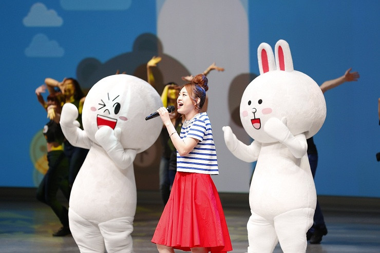 1413379868_line-conference-tokyo-2014opening-ceremony.jpg